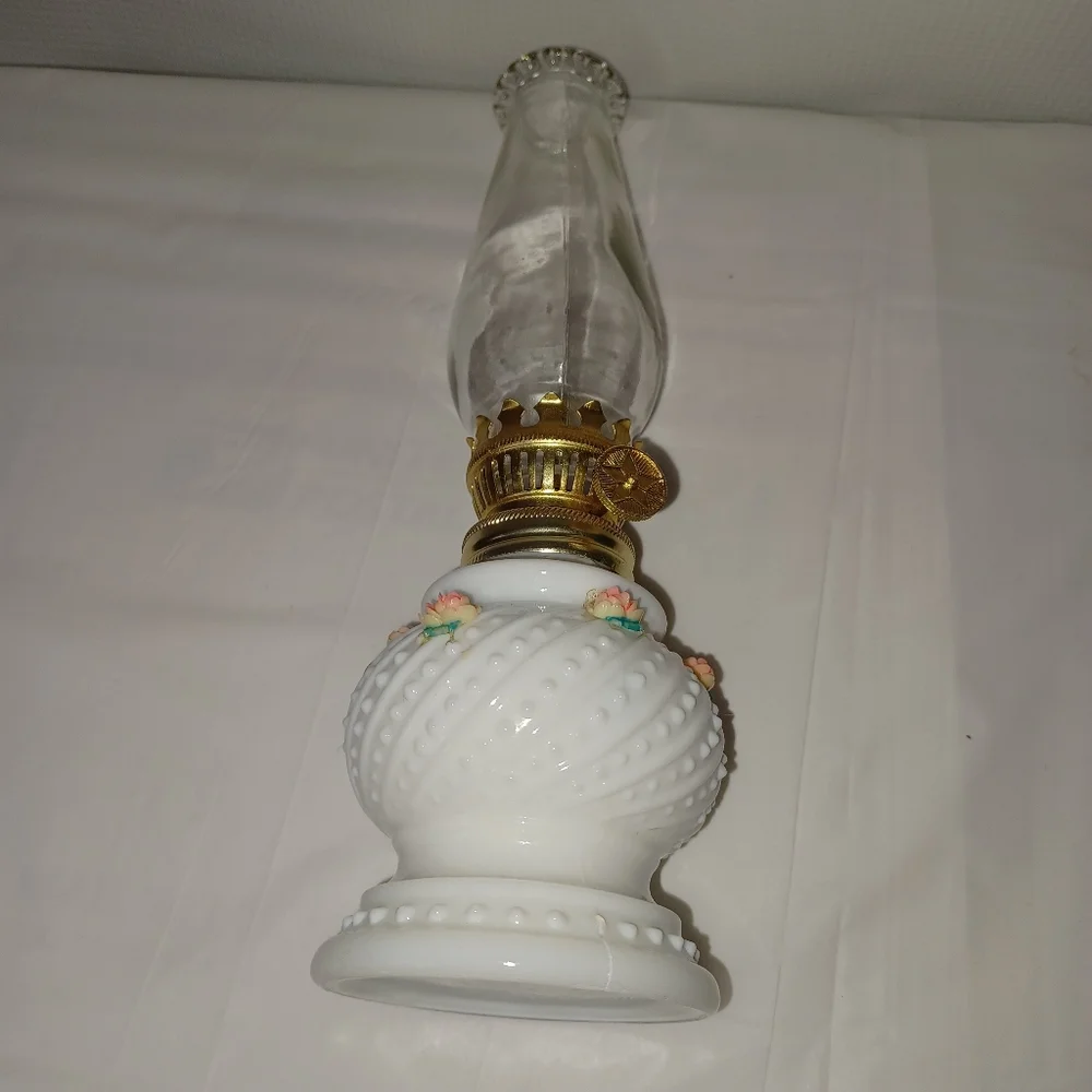 Vintage MCM Elegant Hobnob White and Gold Glass Oil Lamp With Pink Roses